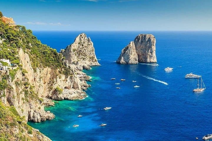 Capri Island Guided Boat Tour with Pickup from Naples — photo 1 of 6