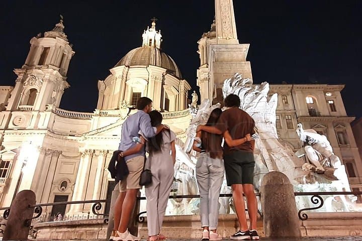Rome Night Walking Tour of Pantheon Trevi Fountain Navona & more — photo 1 of 6