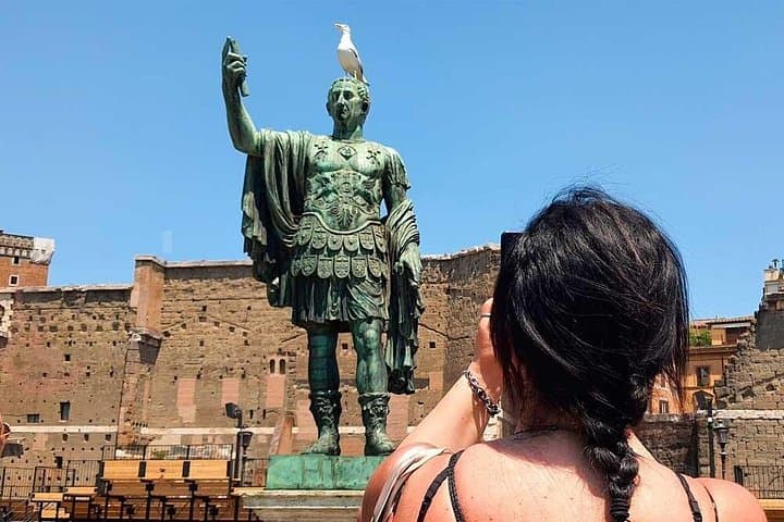 Imperial Forums Special Pass Palatine Hill and Emperors' Palace Private Tour — photo 1 of 6