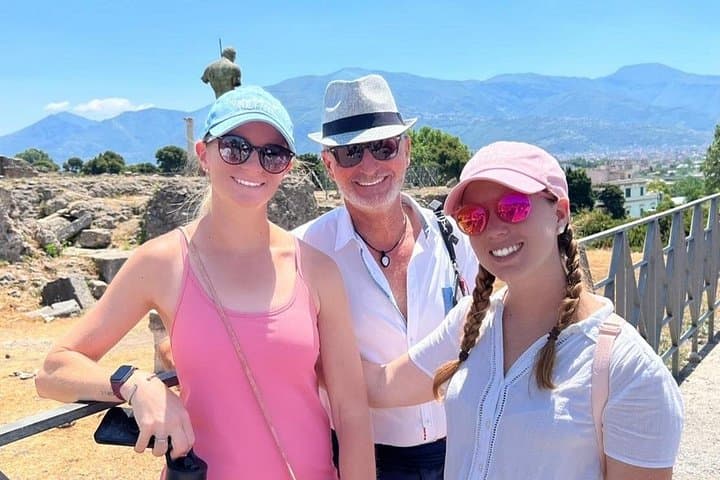 Tour of Pompeii: The Time Machine — photo 1 of 7