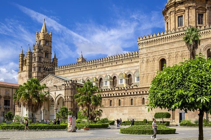 4 Hours Private Architectural Tour in Palermo — photo 1 of 9