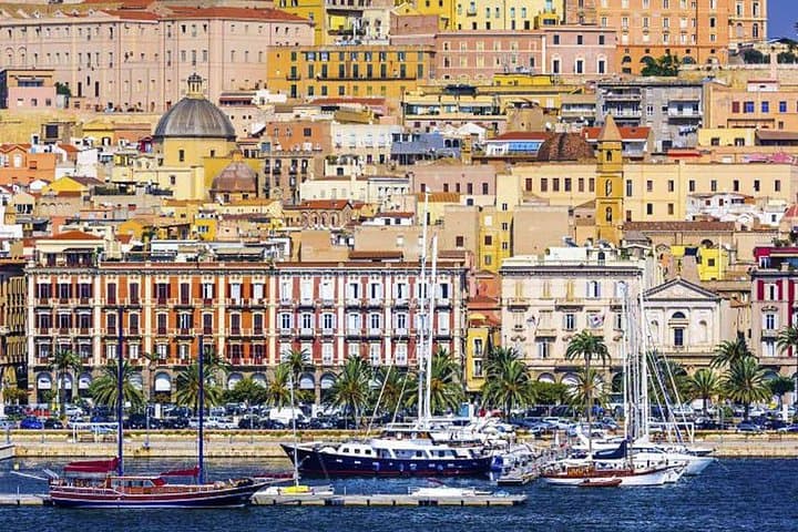 Half day guided tour in the port quarter of Marina, Cagliari — photo 1 of 6