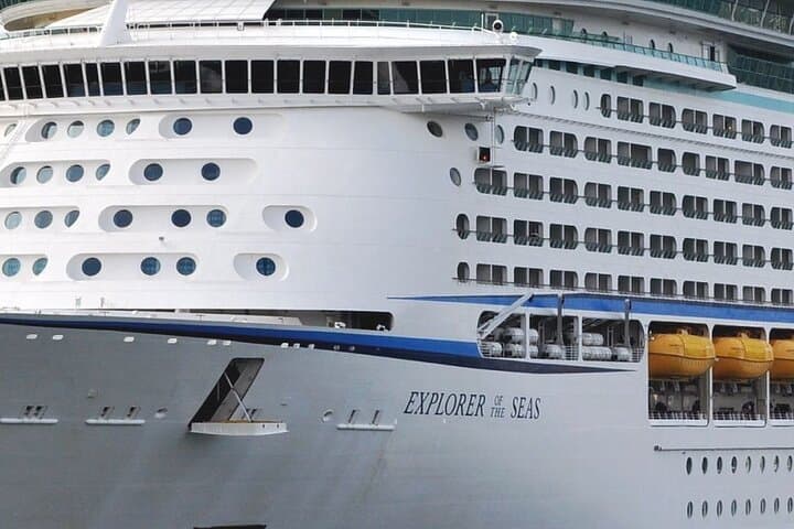 Private transfer Explorer of the Seas Ravenna cruise port to Venice airport — photo 1 of 4