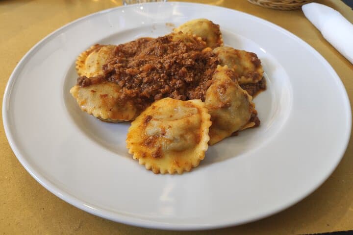 Lucca’s Ultimate Food Tour: Full Tuscan Meal by Do Eat Better — photo 1 of 13