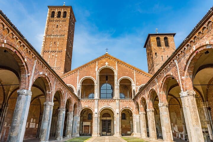 Basilica di Sant’Ambrogio and Old Town with Private Guide — photo 1 of 8