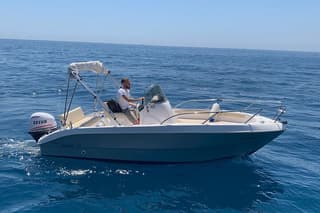 Amalfi Coast 7-hrs Private Boat Rental in Maiori, Minori & Amalfi