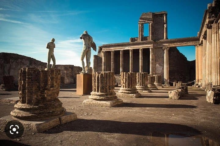 Private and Guided day in Pompeii and Vesuvius from Naples — photo 1 of 3