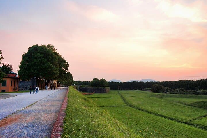 Private tour: Sweet and salty Lucca by E-bike — photo 1 of 8