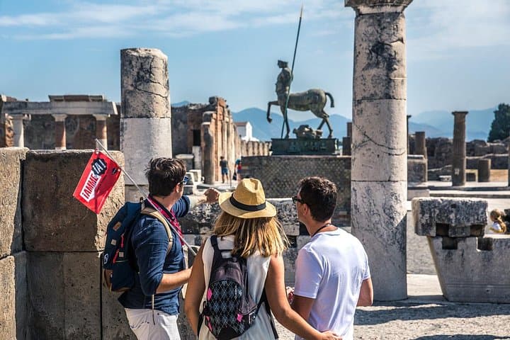 Private Transfer: Naples to Sorrento with Pompeii Guided Tour — photo 1 of 12
