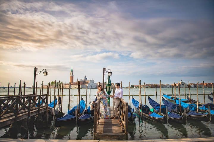 Exclusive 1-Hour private photoshoot in Venice. — photo 1 of 18