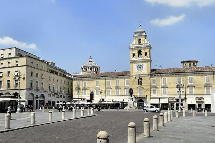 Private Transfer From Milan To Parma With a 2 Hour Stop — photo 1 of 6