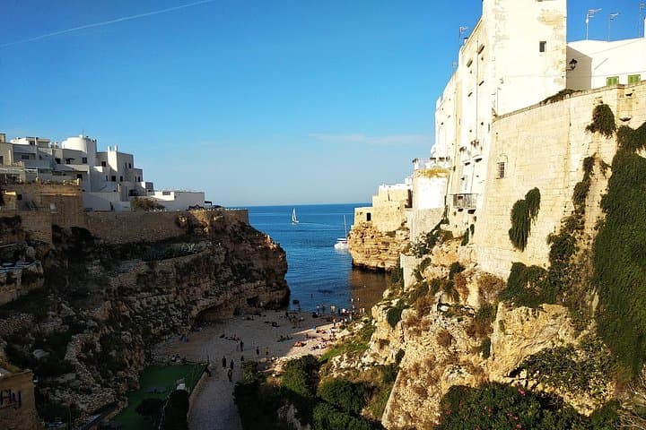 Private tour in Polignano a Mare: overlooking the sea — photo 1 of 10
