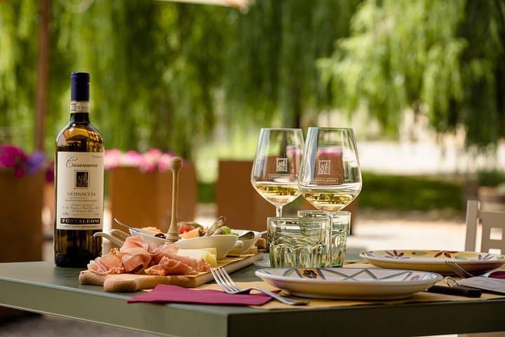 San Gimignano: Chianti wine tasting and lunch — photo 1 of 5