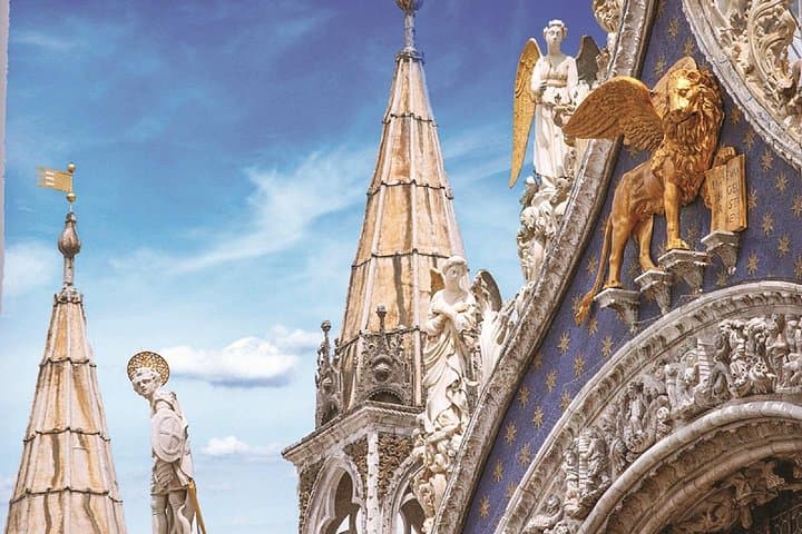 Doge's Palace & Basilica Tour with Gondola Ride in Venice — photo 1 of 10