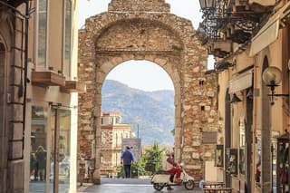 Private Taormina Tour - City Highlights