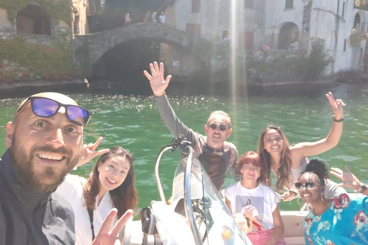 Lake Como: 3-Hour Small-Group Boat Tour with Prosecco & Wine — photo 1 of 29