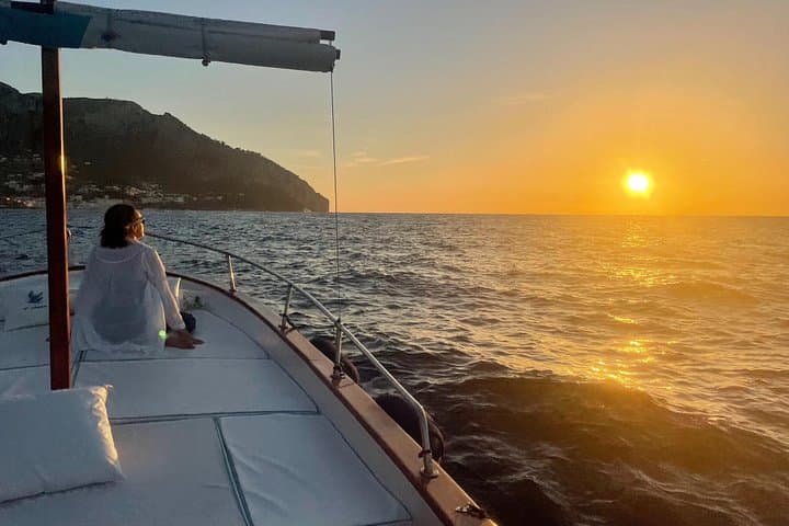2 Hours Guided Sunset Tour of the Island of Capri with Aperitif — photo 1 of 17