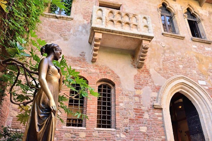 Best of Verona Tour by high speed train from Venice — photo 1 of 11