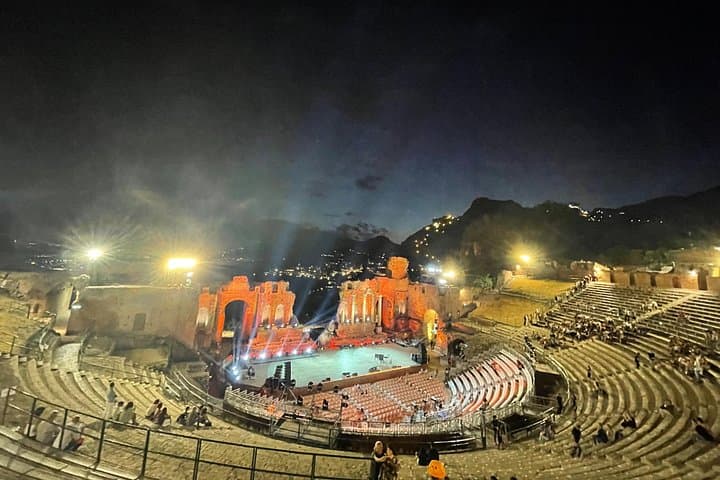 Free excursion to Taormina with transfer from Messina — photo 1 of 12