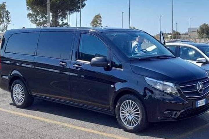 Transfer from Roma Fiumicino to Civitavecchia Port — photo 1 of 5