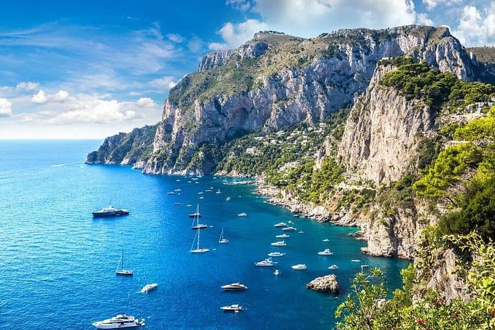 Private Capri Luxury Boat Experience: Cruise, Swim & Sunbathe — photo 1 of 24