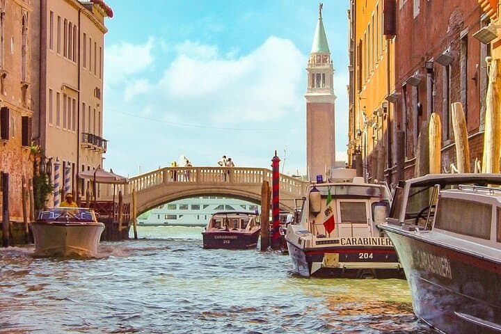 Venice : Private Custom Walking Tour with a Local Guide — photo 1 of 5