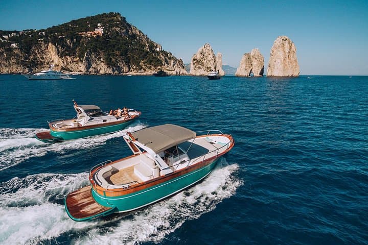 Shared boat tour to Capri from Sorrento — photo 1 of 22