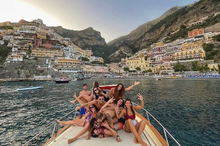 Private boat tour along Amalfi Coast — photo 1 of 26