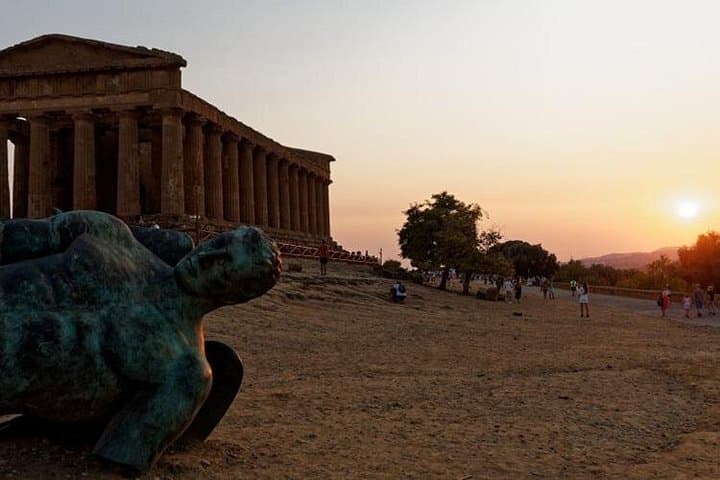 Agrigento - Visit of the Valley of the Temples illuminated from Palermo — photo 1 of 6