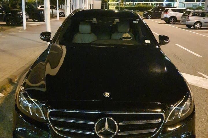 Bergamo Airport (BGY) to Milan - Round-Trip Private Transfer — photo 1 of 16