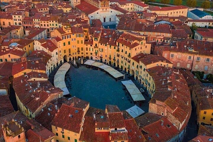 Discover Lucca and Pisa and Enjoy Buccellato Cake: Full Day Tour — photo 1 of 20