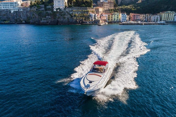 Private Luxury Yacht Capri & Positano from Sorrento - Shamal 40 — photo 1 of 14