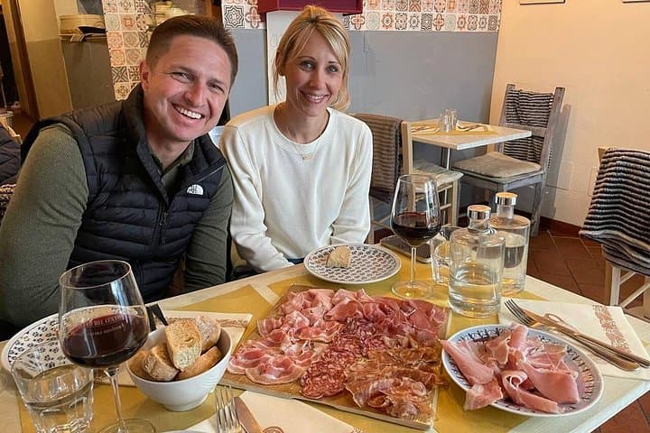 Como Food Tour and the Farmers Market — photo 1 of 8