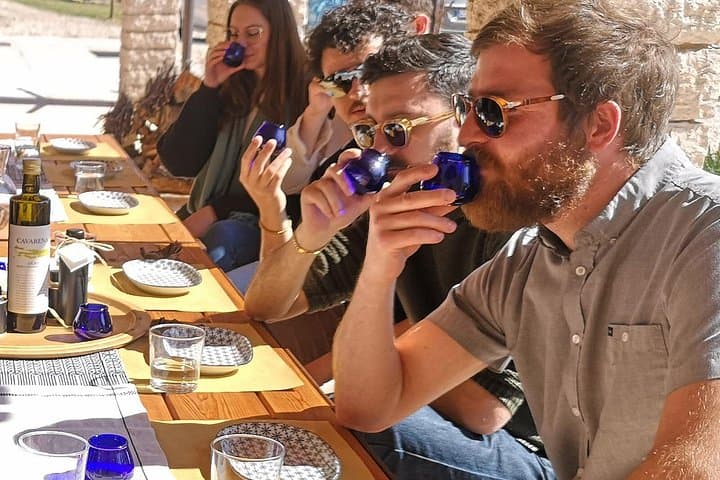 Olive Oil Tasting on The Hills of Valpolicella — photo 1 of 7