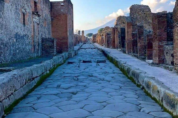 Guided tour of Pompeii — photo 1 of 7