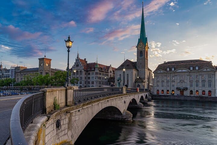 Milan to Zurich Direct Transfer with English-Speaking Driver — photo 1 of 6