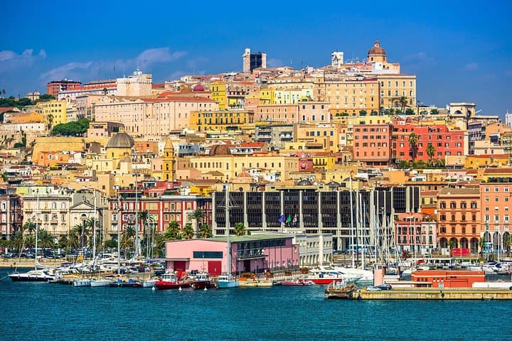 Cagliari : Private Custom Walking Tour with Local Guide — photo 1 of 5