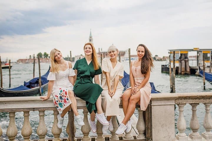 Private walking tour 3 hours, to celebrate LGBTQ+ women in Venice — photo 1 of 4
