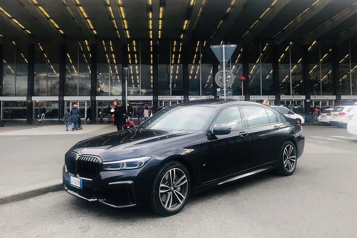 Private Transfer from Rome to Fiumicino or Ciampino Airport — photo 1 of 16
