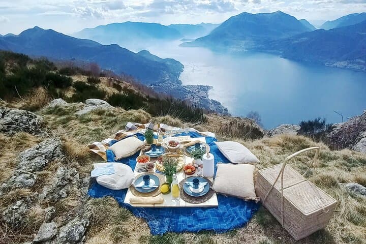 Exclusive Picnic in the Foothills of the Alps with the Lake Views — photo 1 of 19