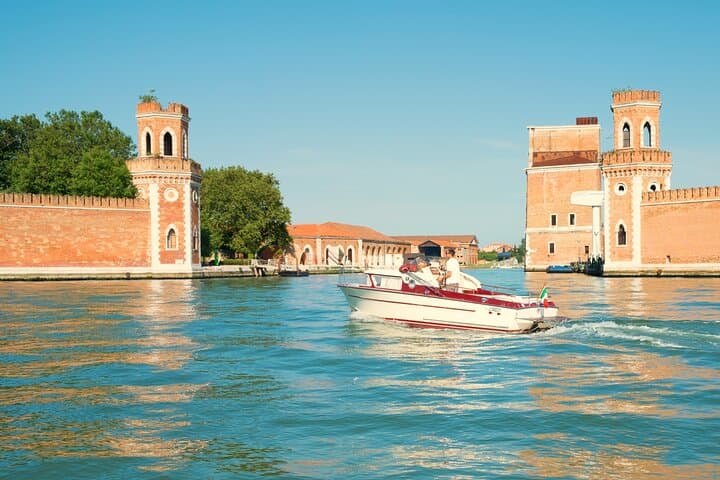 Private Cruise: Historical Fortifications in the Lagoon of Venice — photo 1 of 8