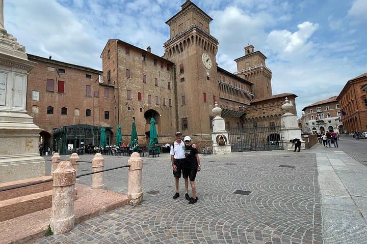 Ferrara Tour of Must-See Attractions with Local Top Rated Guide — photo 1 of 8