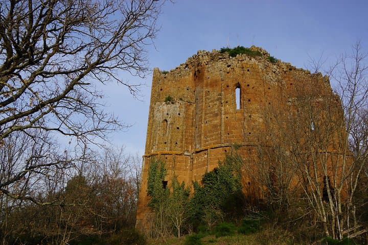 Trekking Excursion History and Nature Necropolis of Norchia from Rome — photo 1 of 9