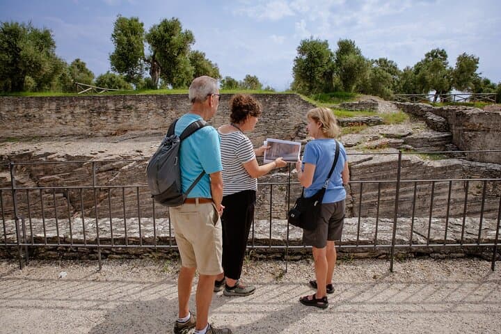 Grotte di Catullo Archeological Tour in Sirmione — photo 1 of 8