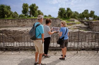 Grotte di Catullo Archeological Tour in Sirmione