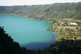 Full-Day Hike of Two Volcanic Lakes in Rome