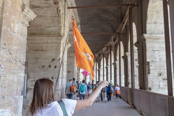 Guided tour of the Colosseum, Roman Forum and Palatine in Spanish — photo 1 of 12