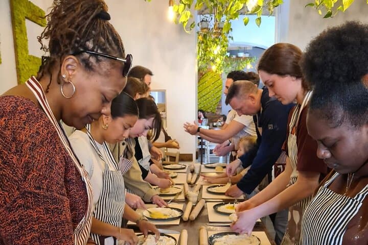 Cooking Class 2 Hour Spanish Steps - Fettucine and Tiramisù — photo 1 of 15