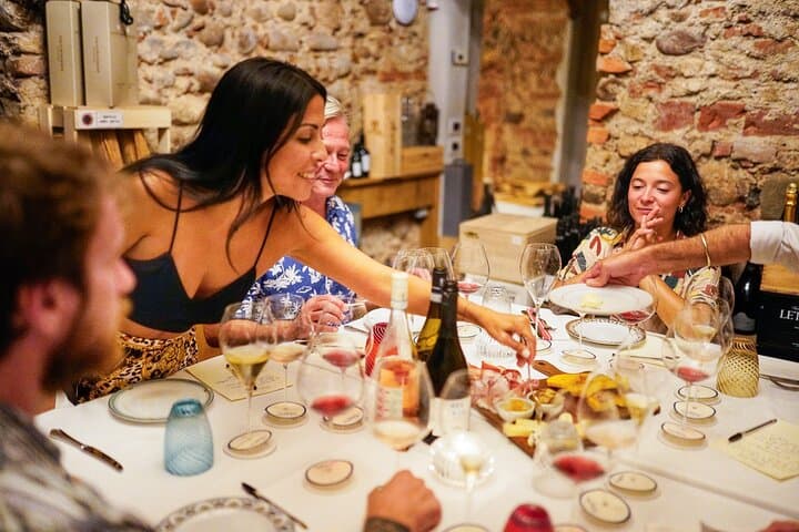 Tasting of 3 Garda Wines with Charcuterie in Valeggio — photo 1 of 11