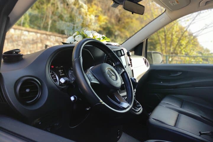 Private Transfer from Naples Airport to the Coast Amalfi — photo 1 of 8